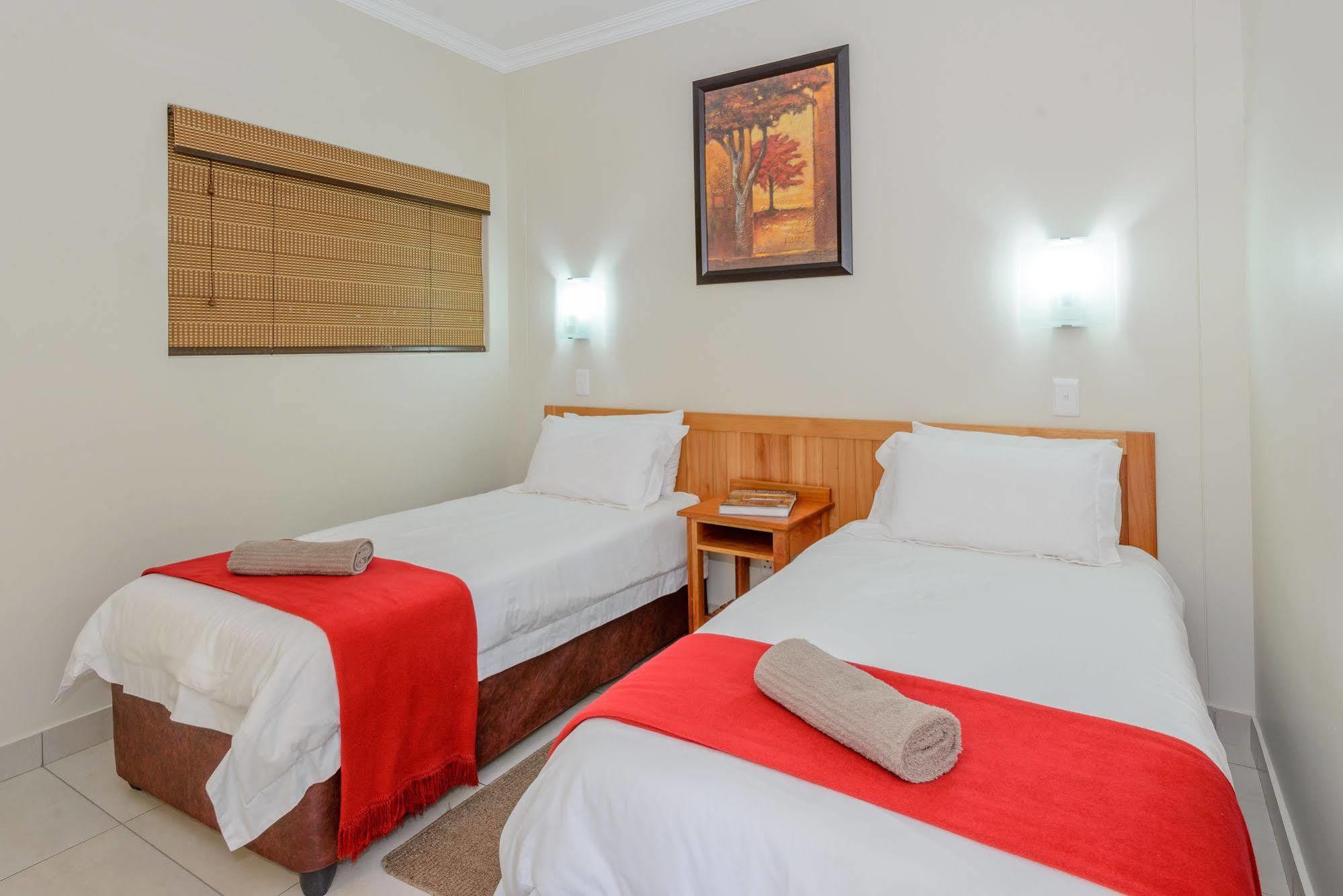 Tahiti Sands Margate Esterno foto